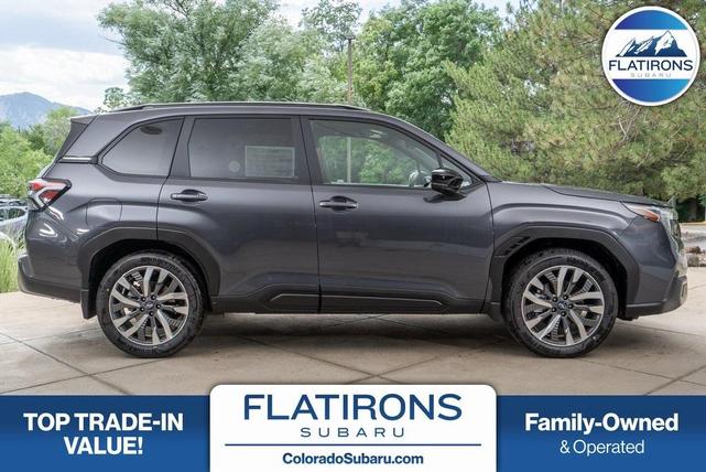 Photo of 2025 Magnetite Gray Metallic Subaru Forester