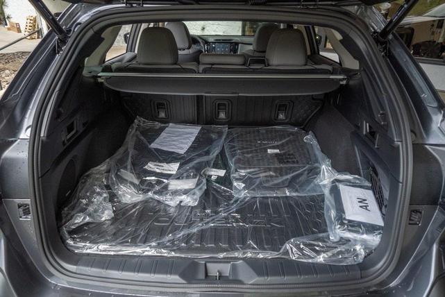 Photo of 2025 Magnetite Gray Metallic Subaru Outback