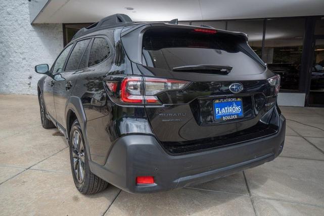 Photo of 2025 Crystal Black Silica Subaru Outback