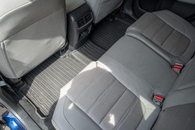 Photo of 2020 Blue Honda CR-V