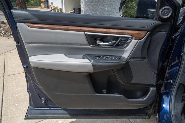 Photo of 2020 Blue Honda CR-V