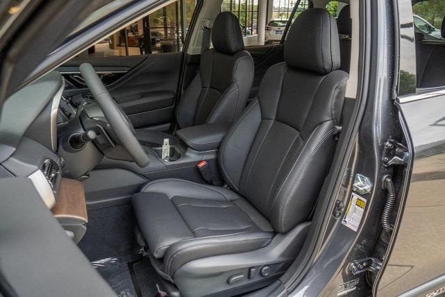 Photo of 2025 Magnetite Gray Metallic Subaru Outback