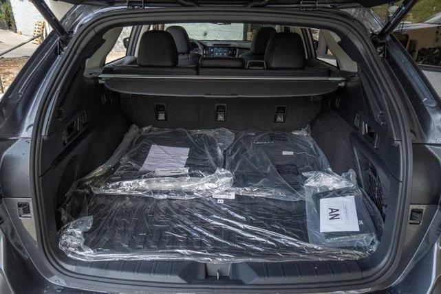 Photo of 2025 Magnetite Gray Metallic Subaru Outback