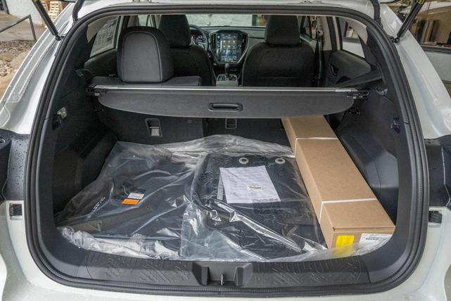 Photo of 2025 Crystal White Pearl Subaru Crosstrek