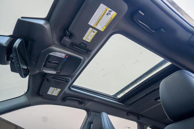 Photo of 2025 Magnetite Gray Metallic Subaru Forester