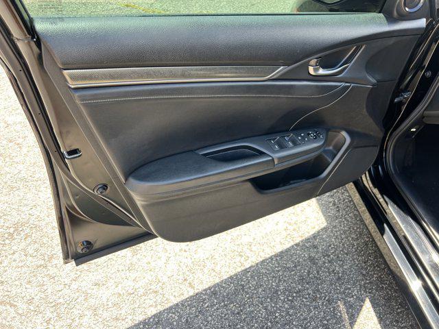 Photo of 2017 Crystal Black Pearl Honda Civic