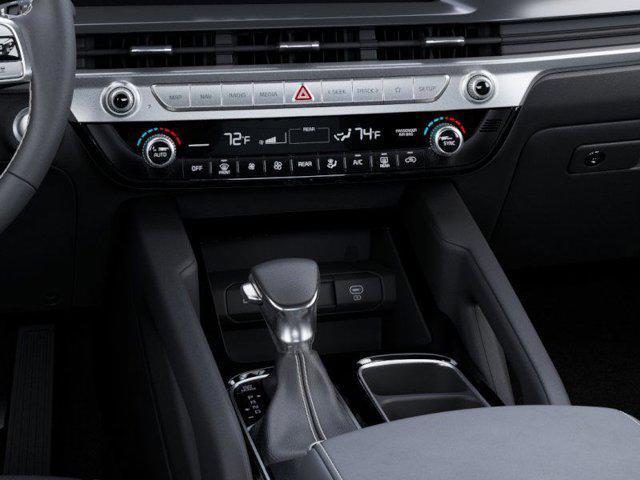 Photo of 2025 Glacial White Pearl Kia Telluride