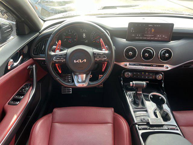 Photo of 2022 Aurora Black Kia Stinger