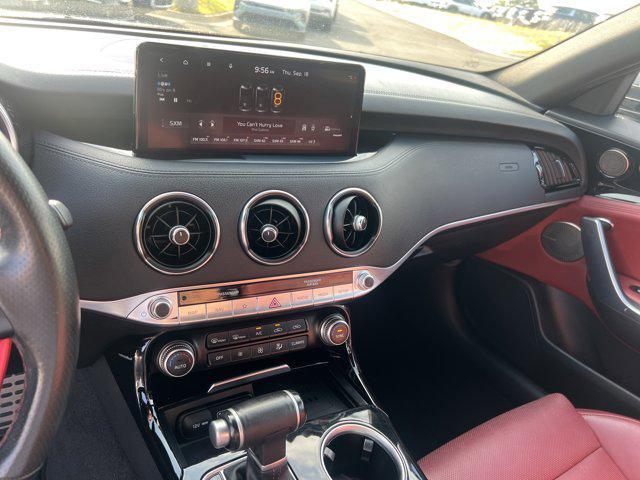 Photo of 2022 Aurora Black Kia Stinger