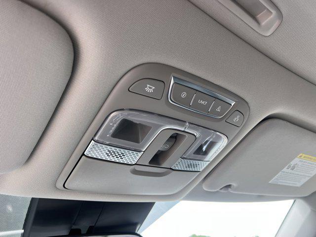 Photo of 2022 Black Copper Kia Telluride
