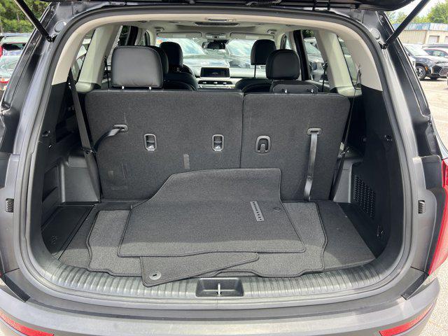 Photo of 2022 Black Copper Kia Telluride