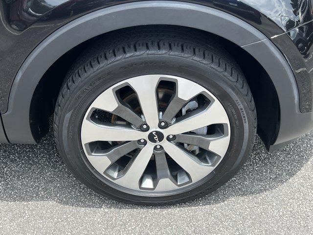 Photo of 2022 Black Copper Kia Telluride