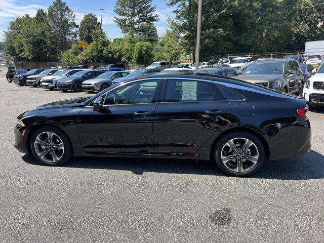 Photo of 2022 Ebony Black Kia K5