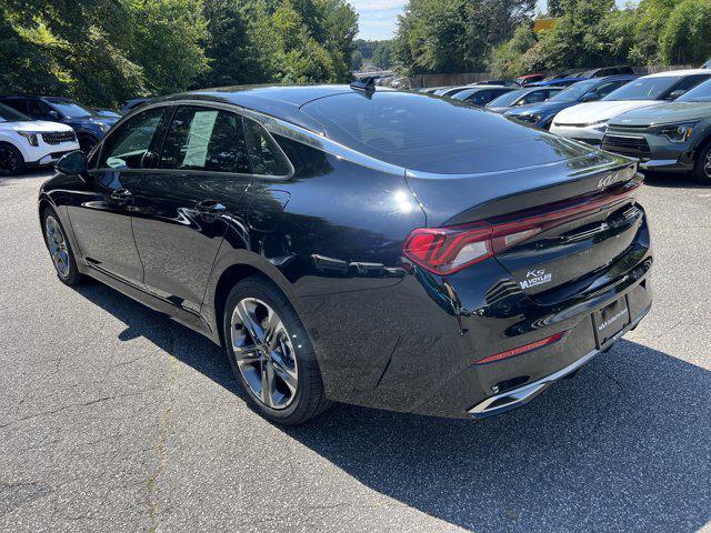 Photo of 2022 Ebony Black Kia K5