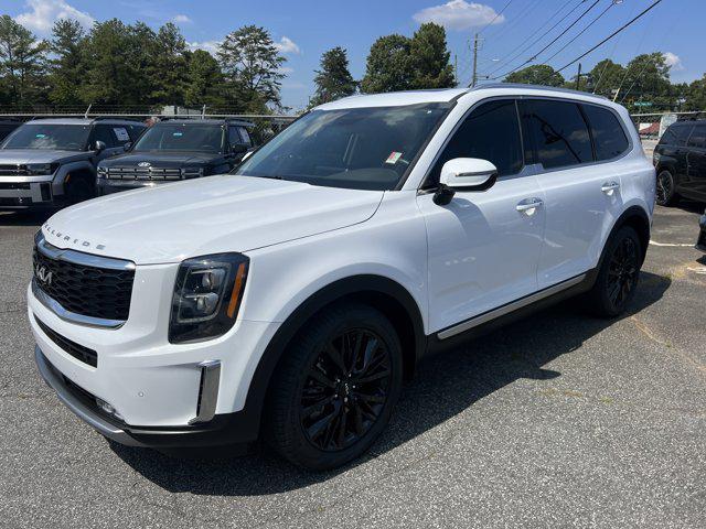 Photo of 2022 Glacial White Pearl Kia Telluride