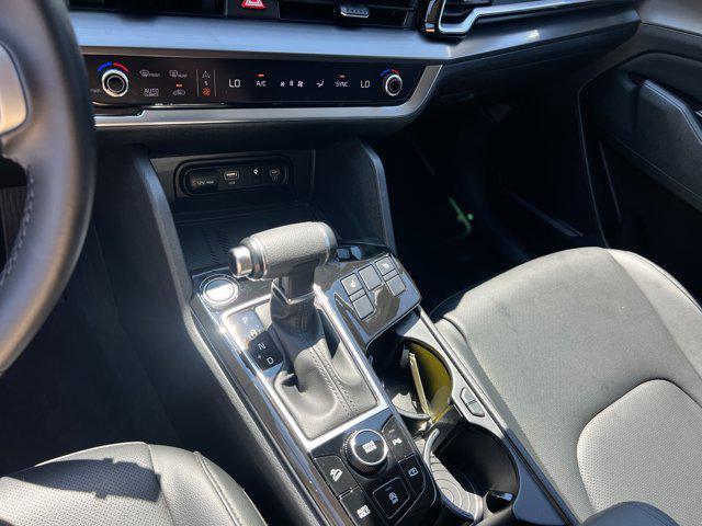 Photo of 2024 Ebony Black Kia Sportage