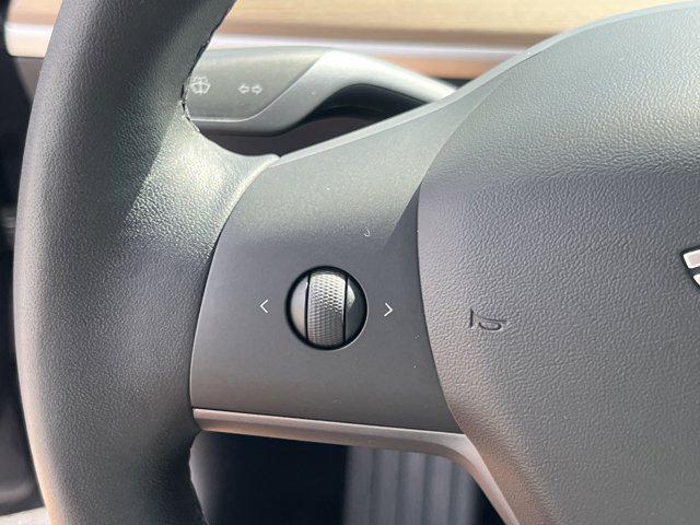 Photo of 2019 Gray Tesla Model 3
