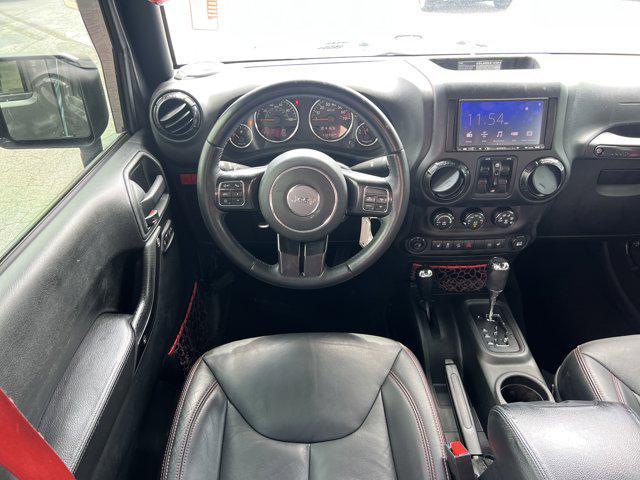 Photo of 2017 Granite Crystal Metallic Clearcoat Jeep Wrangler Unlimited