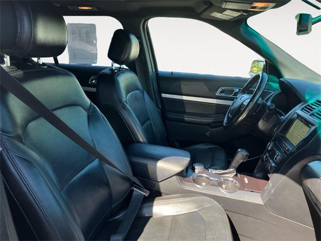 Photo of 2017 Magnetic Ford Explorer