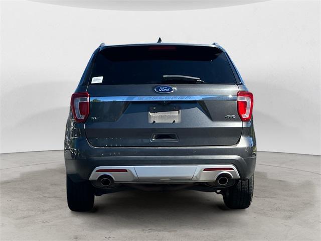 Photo of 2017 Magnetic Ford Explorer