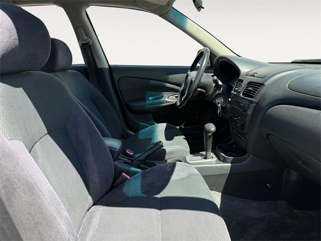 Photo of 2005 Radium Metallic Nissan Sentra