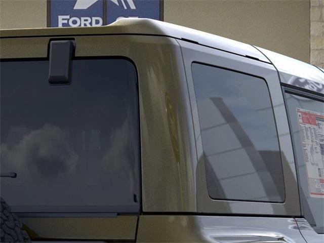 Photo of 2025 Green Metallic Ford Bronco