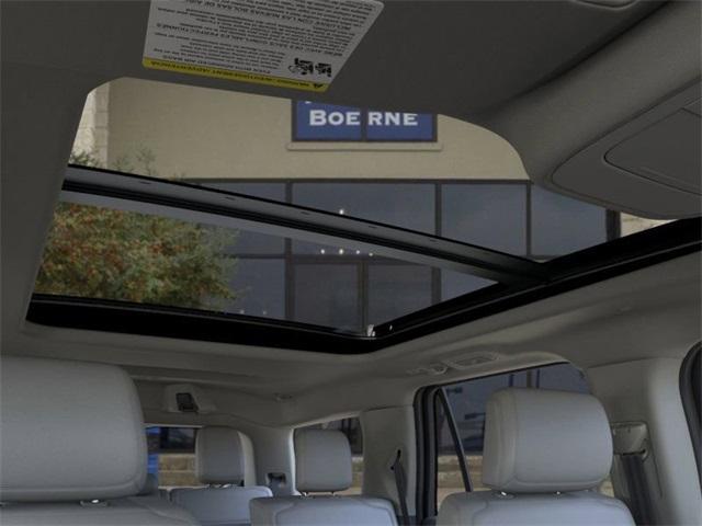 Photo of 2025 Black Ford Expedition