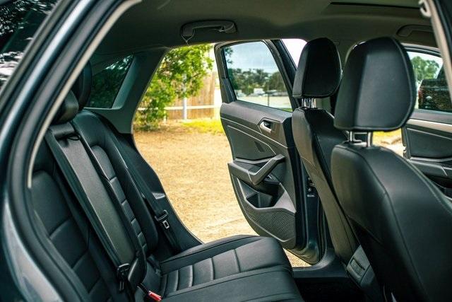 Photo of 2021 Platinum Gray Metallic Volkswagen Jetta