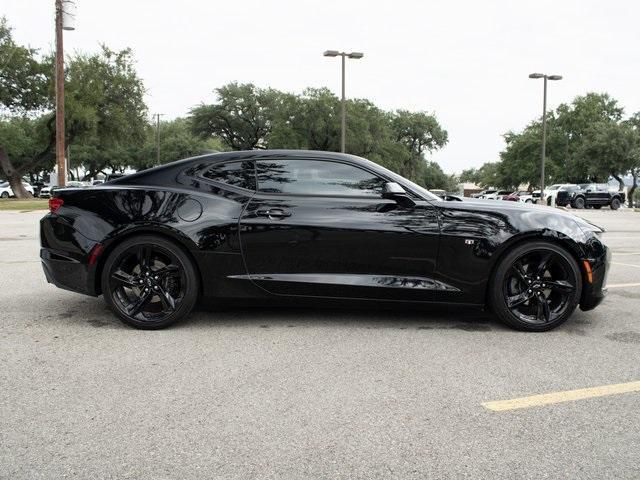 Photo of 2020 Black Chevrolet Camaro