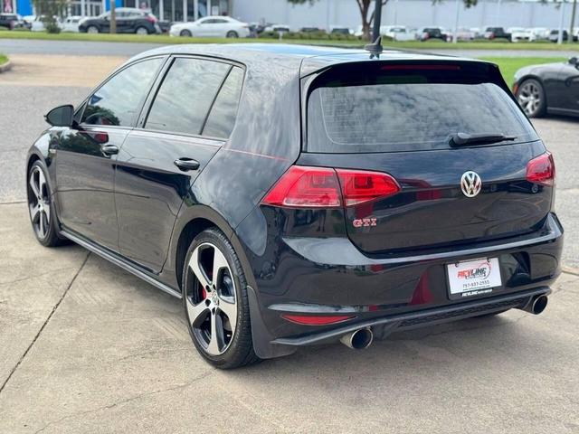 Photo of 2017 Deep Black Pearl Volkswagen Golf GTI