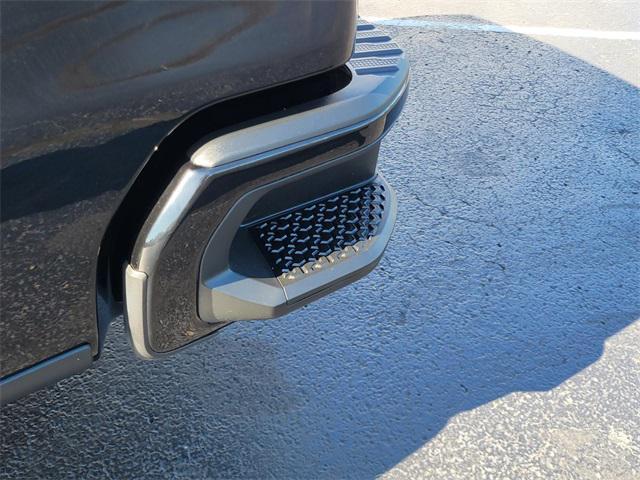 Photo of 2022 Black Chevrolet Silverado 1500