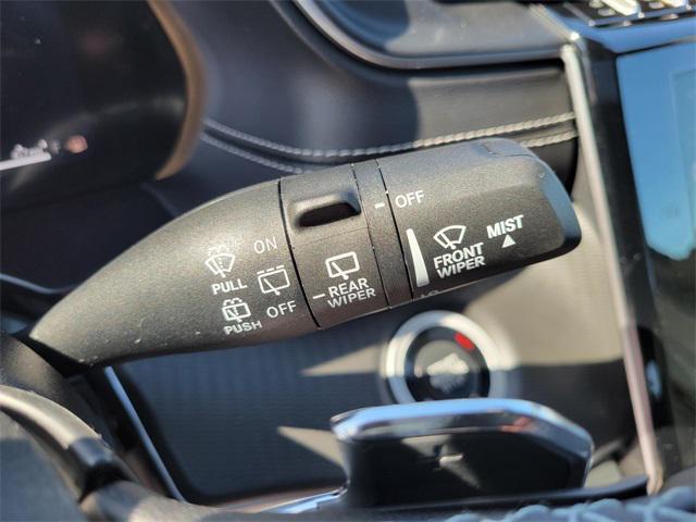 Photo of 2025 Diamond Black Crystal Pearlcoat Jeep Grand Cherokee