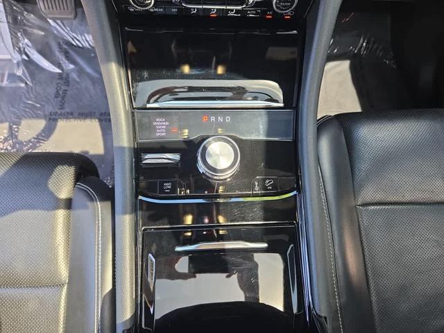 Photo of 2021 Silver Zynith Jeep Grand Cherokee L