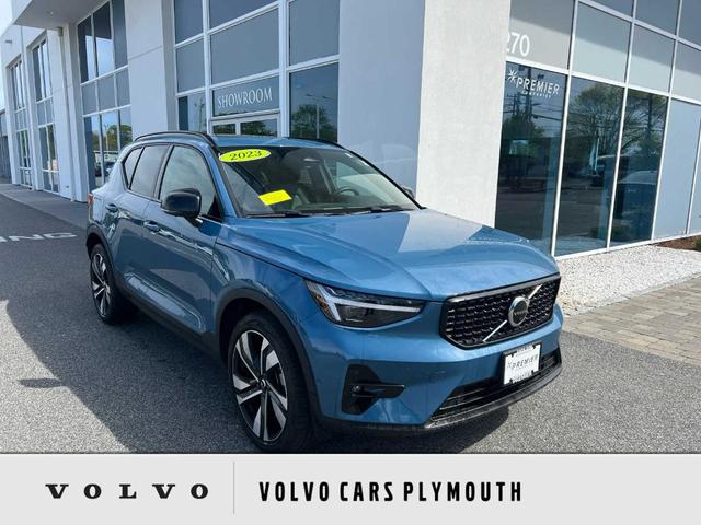 2023 Volvo XC40