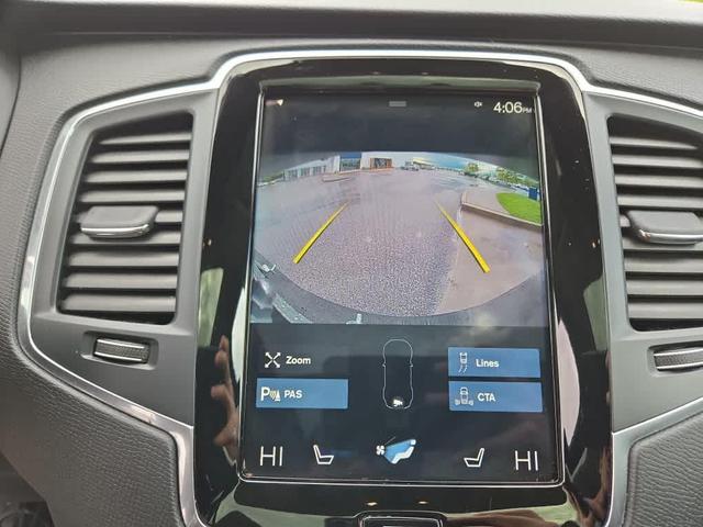 Photo of 2022 Onyx Black Metallic Volvo XC90