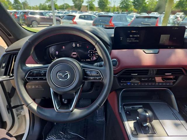 Photo of 2025 Rhodium White Premium Mazda CX-70
