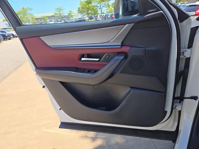 Photo of 2025 Rhodium White Premium Mazda CX-70