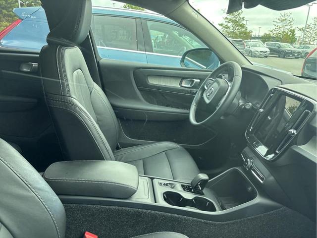 Photo of 2025 Fjord Blue Metallic Volvo XC40