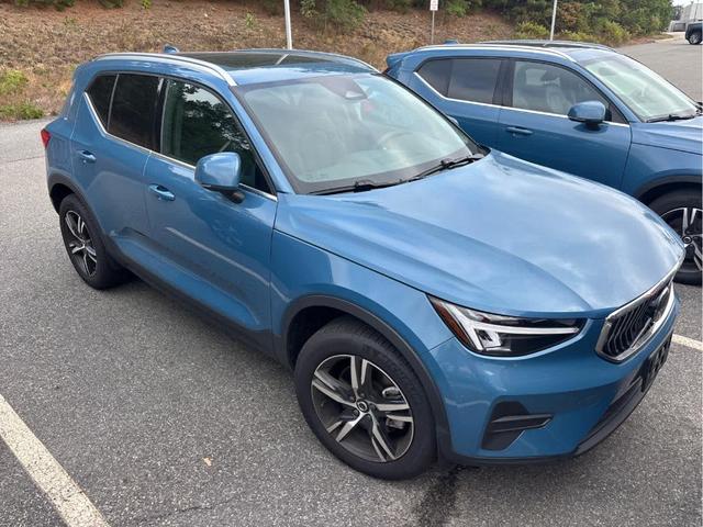 Photo of 2025 Fjord Blue Metallic Volvo XC40