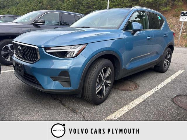 Photo of 2025 Fjord Blue Metallic Volvo XC40