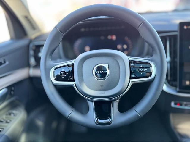 Photo of 2026 Silver Volvo XC90