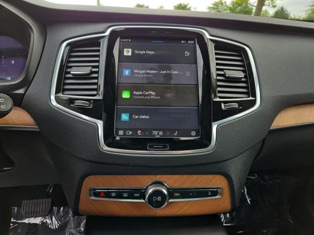 Photo of 2023 Silver Volvo XC90