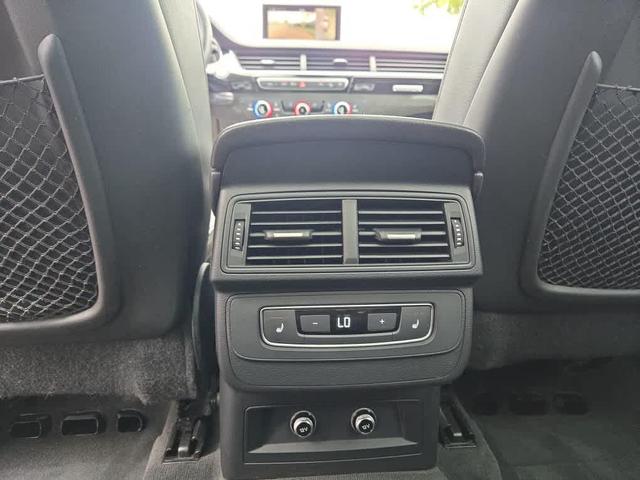 Photo of 2019 Samurai Gray Metallic Audi Q7