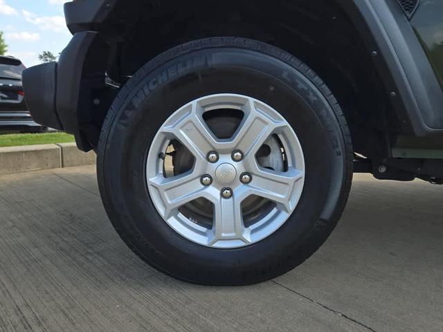 Photo of 2021 Sarge Green Clearcoat Jeep Wrangler Unlimited