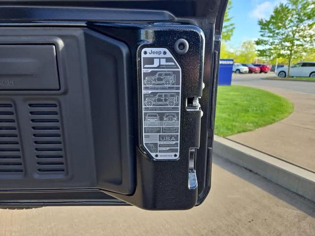 Photo of 2022 Black Clearcoat Jeep Wrangler Unlimited 4xe