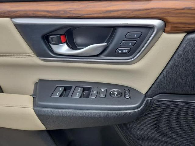 Photo of 2020 Platinum White Pearl Honda CR-V