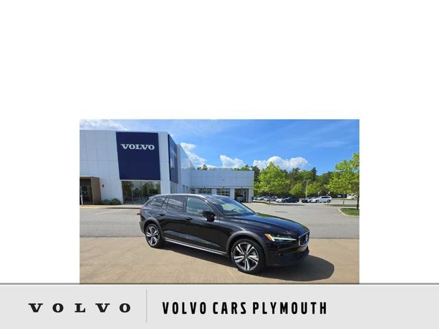 2024 Volvo V60 Cross Country
