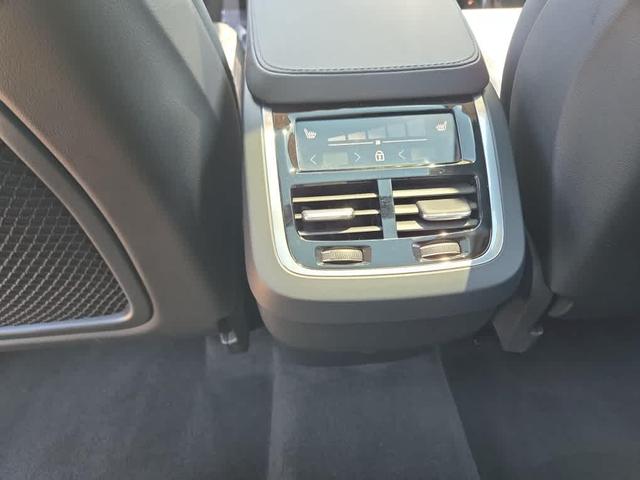 Photo of 2024 Metallic Volvo XC90