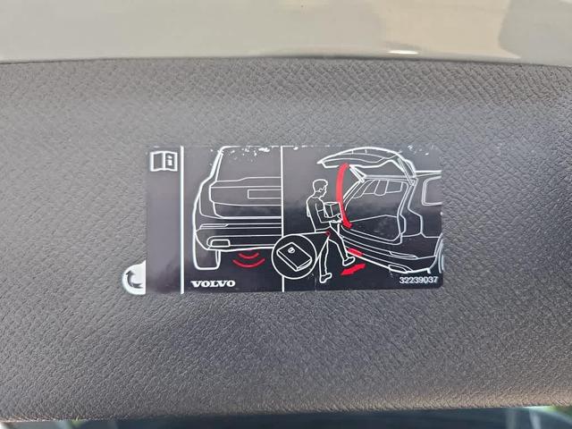 Photo of 2024 Metallic Volvo XC90