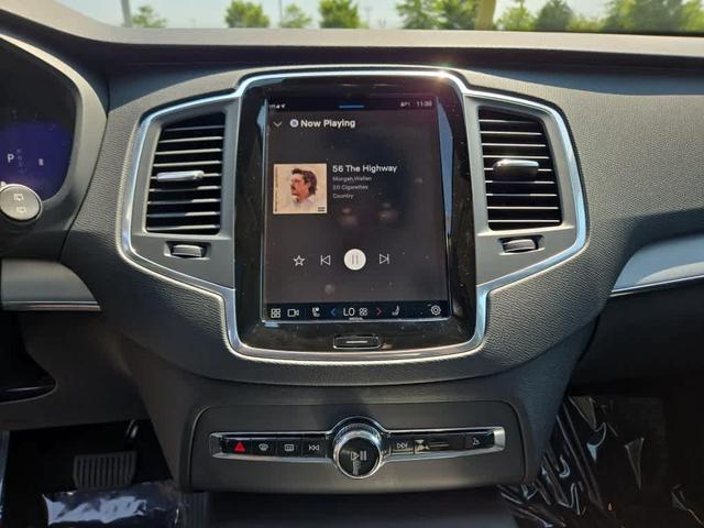 Photo of 2024 Metallic Volvo XC90